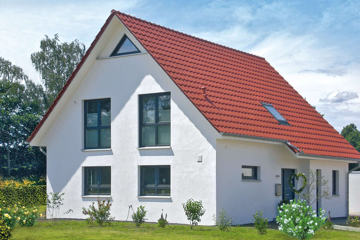 Ein Einfamilienhaus massiv gebaut als 172 qm Landhaus in Hannover Burgwedel.
